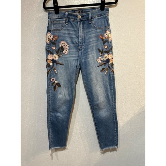 Abercrombie & Fitch Simone High Rise Ankle 27W Floral Embroidered Denim Jeans - Picture 2 of 15